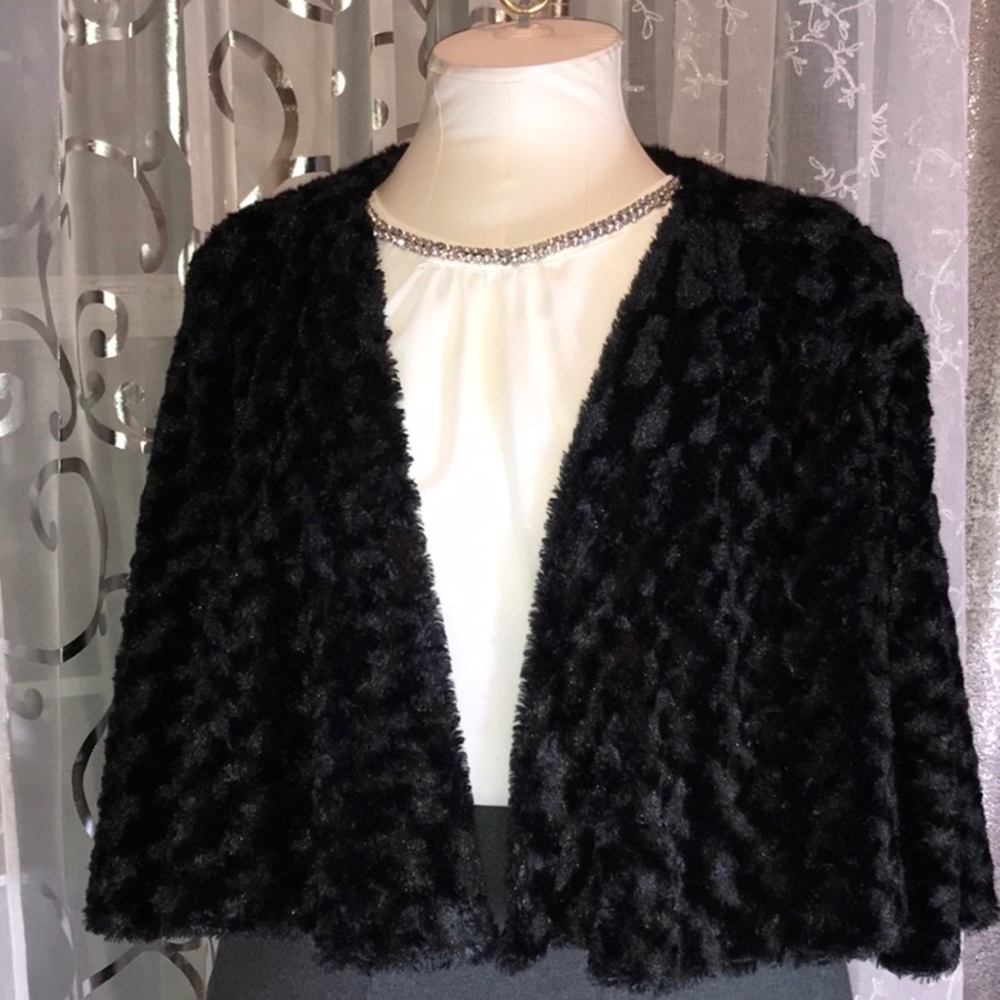 Cropped swing coat 🎩